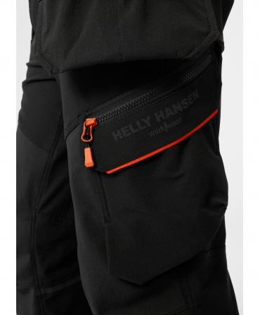 Pantaloni de lucru Helly Hansen Kensington Construction, negri, buzunar cu fermoar, profil