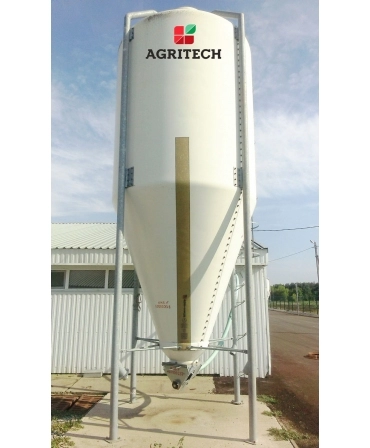 Siloz vertical, fibra de sticla, Agritech SIV, amplasat pe platforma betonata